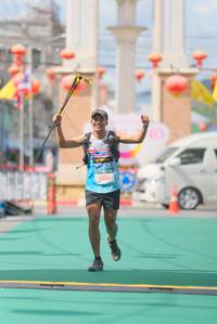 BIB: 900
                            <button type="button" onclick="openModal(21762339)" class="btn btn-primary btn-sm float-right btn-popup" data-toggle="modal" data-target=".modal-high-quality">
                        <i class="fas fa-shopping-cart"></i> Add to Cart
                    </button>
                                            <button type="button" onclick="isThisMe(21762339, true)" class="btn btn-success btn-sm float-right btn-popup btn-isme hidden" data-toggle="tooltip" data-placement="bottom" title="นี่คือรูปของคุณใช่ไหม คลิกที่นี่เพื่อเอาเข้าอัลบั้ม">
                        <i class="fas fa-plus"></i> Add to album
                    </button>
                    <button type="button" onclick="isThisMe(21762339, false)" class="btn btn-warning btn-sm float-right btn-popup btn-isnotme hidden">
                        <i class="fas fa-ban"></i> Remove from album
                    </button>